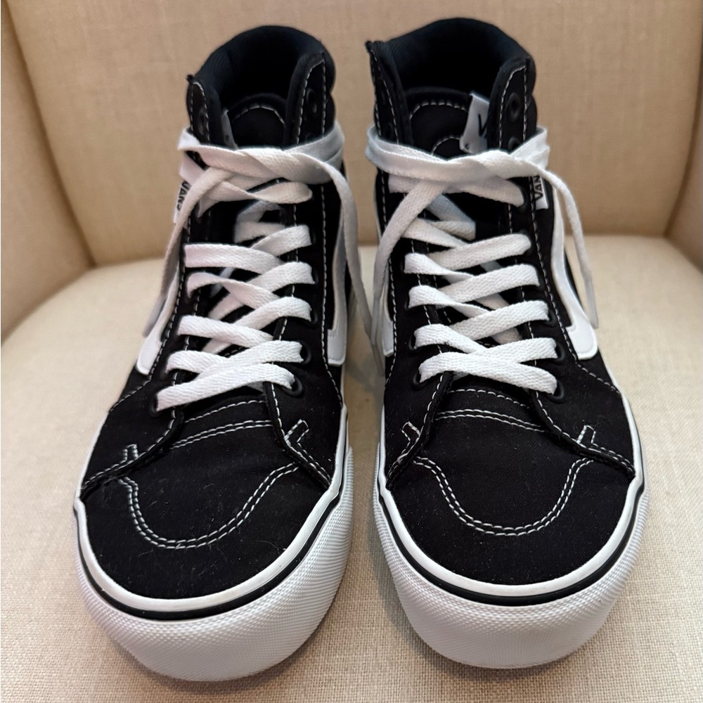 Platform Black canvas VANS  womens size 7